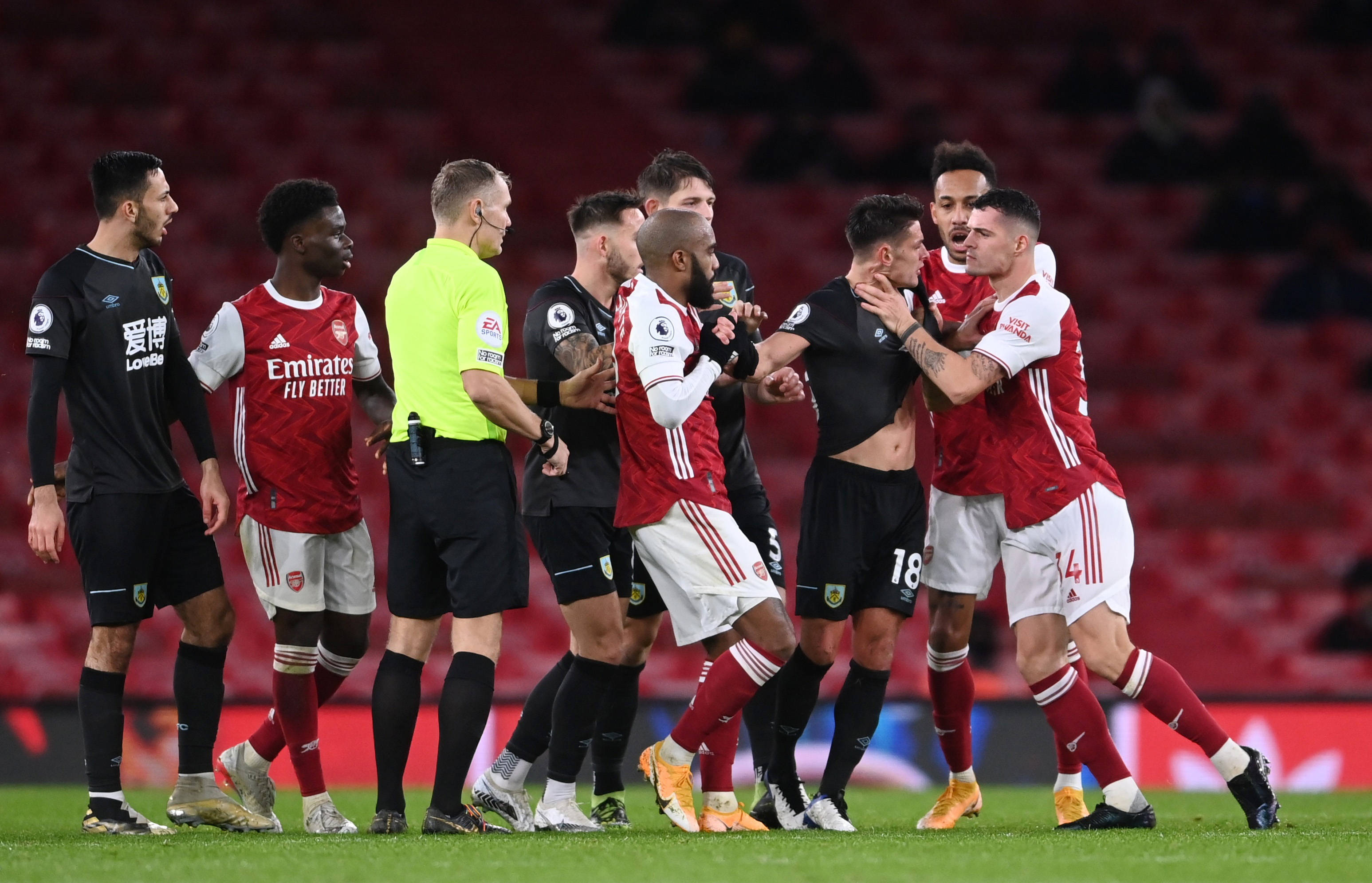 露出中国男 露出中国男